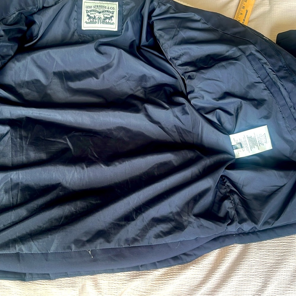 Levi's Men's Woodsman Sherpa Collar Puffer Jacket Small - Picture 5 of 8